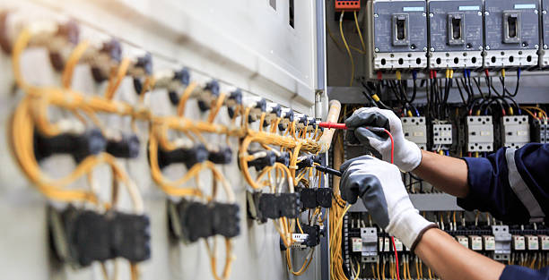 Professional Electrician technician working in Bellview, FL